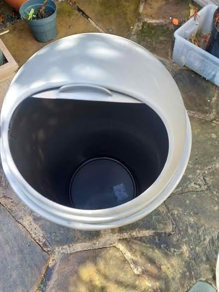 Photo of free Bin (SW16) #2