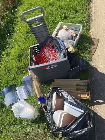 Photo of free Miscellaneous items from house clearance (Cogges OX28) #3