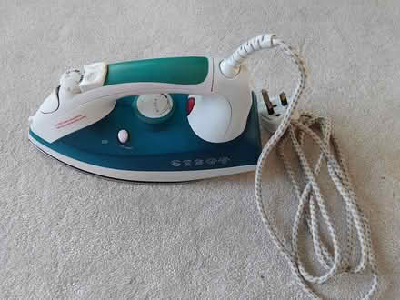 Photo of free 2,400 Watt steam iron (SW11 Battersea) #1