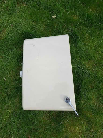 Photo of free Toilet Cistern (Twickenham TW2) #2