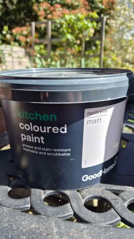 Photo of free 2.5L tin white paint (North Pole) (Buggs Bottom RG4) #1