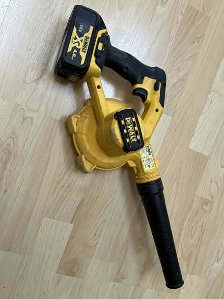 Photo of free De Walt Compact Cordless Blower (Lee-on-the-Solent PO13) #1