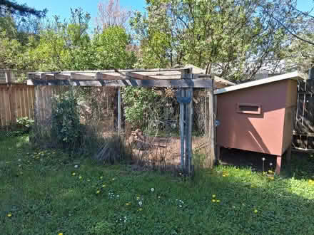 Photo of free Used chicken coop (River Road area) #1