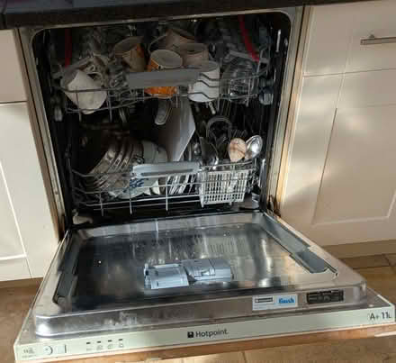 Photo of free Hotpoint built-in dishwasher (Summertown OX2) #3