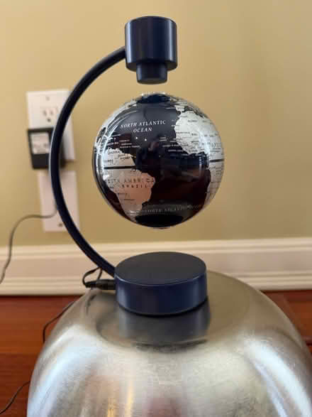 Photo of free Magnetic globe toy (Old Barrhaven) #1