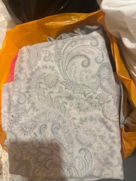 Photo of free Big box of assorted bedding (SE5) #2