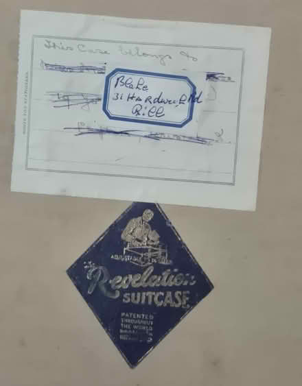 Photo of free Vintage adjustable suitcase (Weston-super-Mare BS23) #4