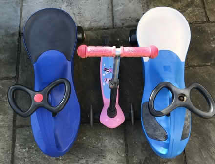 Photo of free 2 Wiggle Cars and Child's Scooter (BR6) #1
