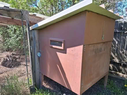 Photo of free Used chicken coop (River Road area) #4