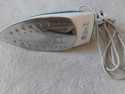 Photo of free 2,400 Watt steam iron (SW11 Battersea) #2