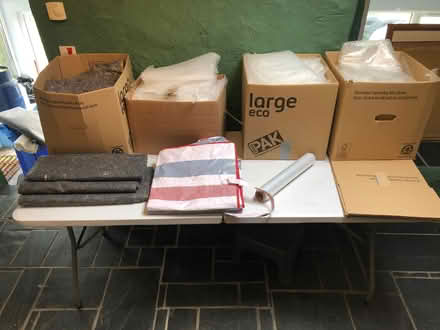 Photo of free Packing boxes, bubble wrap & removal packing blankets (Trefor LL54) #1