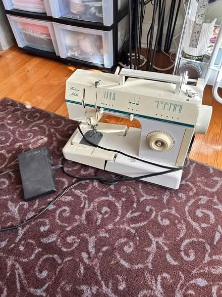 Photo of free Singer Fashion Mate sewing machine (Catonsville) #1