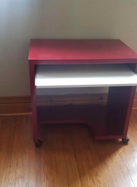 Photo of free Small computer desk Red (Annex) #1