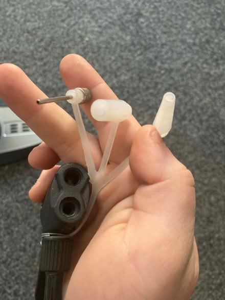 Photo of free bicycle tyre pump (Chester Road M15) #2