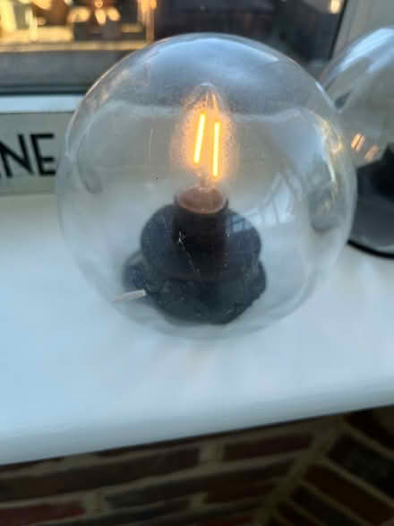 Photo of free 3 globe lights (Beckenham BR3 3NL) #3