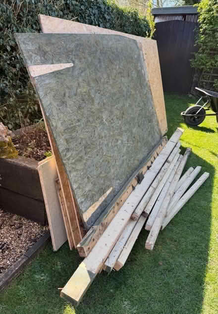 Photo of free OSB Panels & Various Lengths of wood (Great Moulton NR15) #1