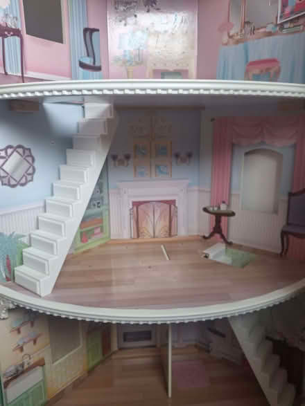 Photo of free Kidkraft corner dollhouse house (Upminster RM14) #3