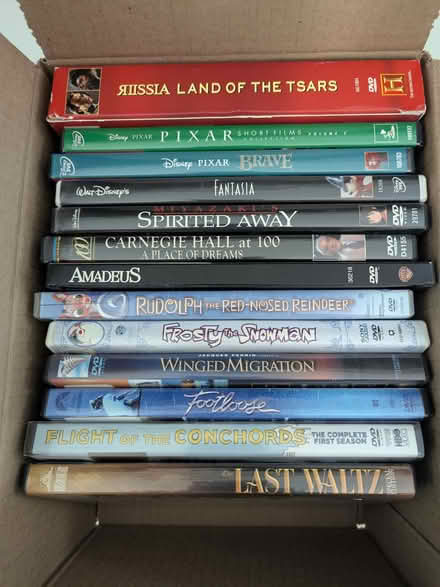 Photo of free DVDs - standard definition (94040) #1