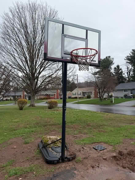 Photo of free Basketball hoop (Newington) #1