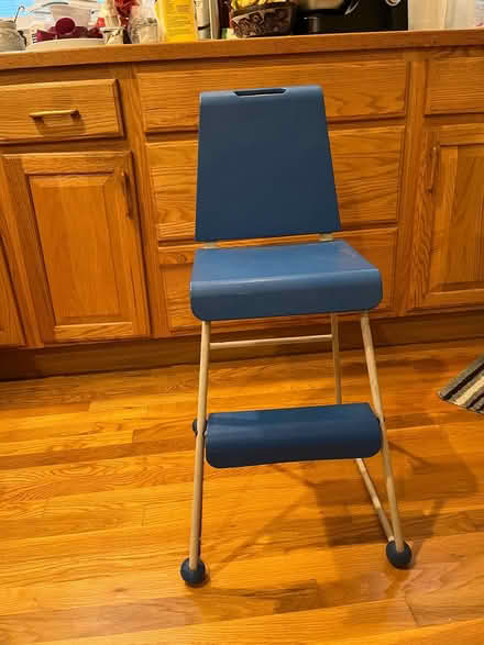 Photo of free Child's chair (Near Central Sq) #1