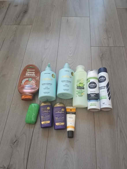 Photo of free Toiletries: Shampoo, Soap etc (SE17) #1