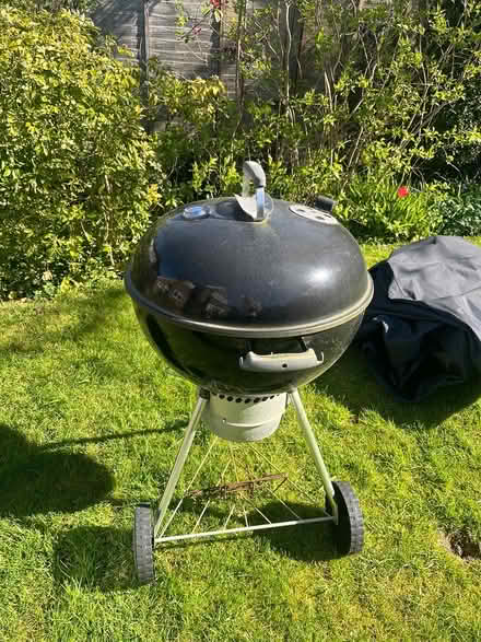 Photo of free Weber drum bbq (Reigate RH2) #1