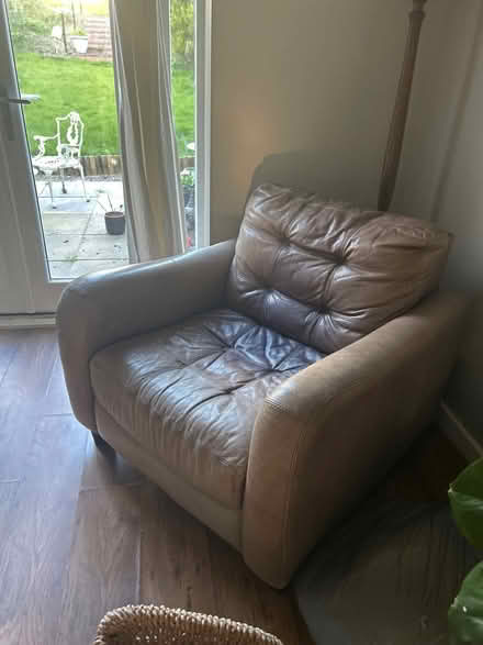 Photo of free Brown leather armchair (Kings heath, B14) #2