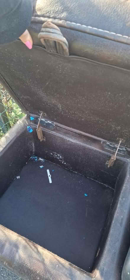 Photo of free Brown leather pouffe (BS13) #2