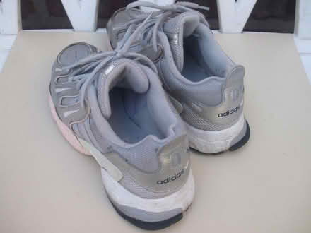 Photo of free Adidas ladies trainers (Stretford M32) #2