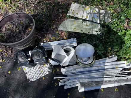 Photo of free light fixtures, speakers, blinds (Lansdowne PA) #1