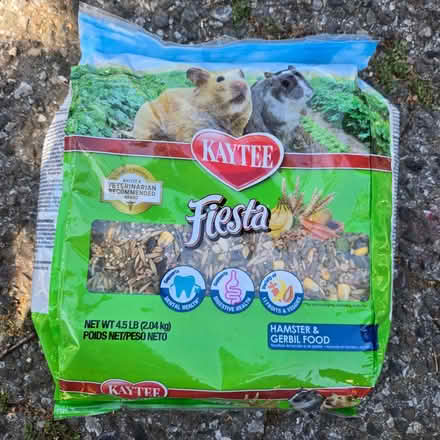 Photo of free Hamster & Gerbil Food (Chiquita Av MtnVw) #1