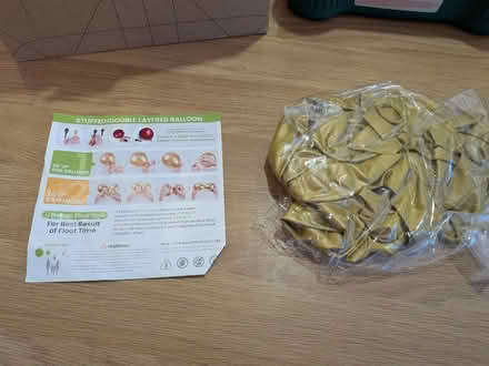 Photo of free Electric balloon pump + balloons (BN1 5GH) #2