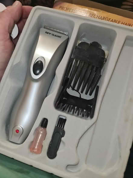 Photo of free Rechargeable hair clippers (Dalston E8) #2