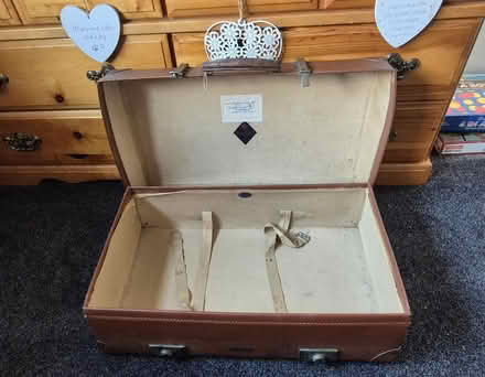 Photo of free Vintage adjustable suitcase (Weston-super-Mare BS23) #3