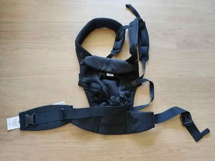 Photo of free Ergobaby carrier (like new) (Kilburn Park) #1