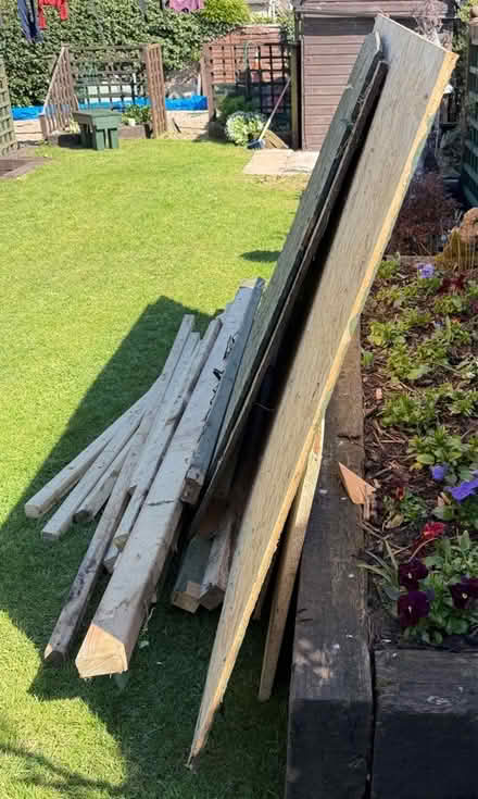 Photo of free OSB Panels & Various Lengths of wood (Great Moulton NR15) #3