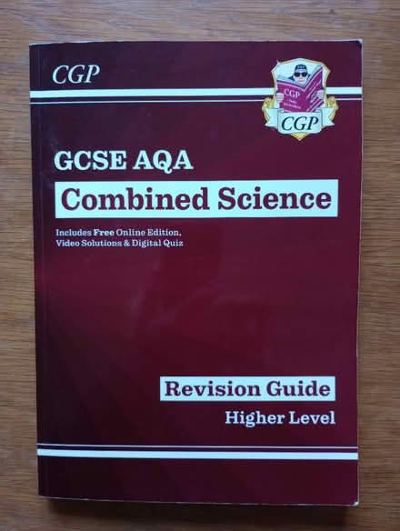 Photo of free GCSE Combined Science Revision Guide (Kingsway BA2) #1