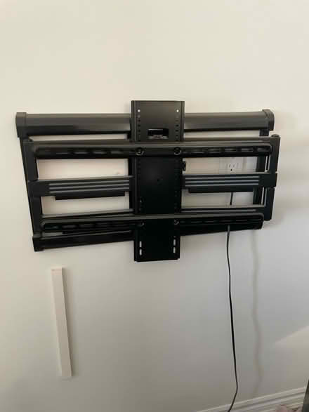 Photo of free Tv bracket (Kennedy/16th in Markham) #1