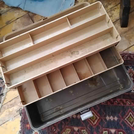 Photo of free Old fishing tackle box (Trinity Bellwoods) #1
