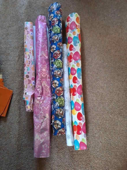 Photo of free Wrapping paper (Waterside HP5) #1