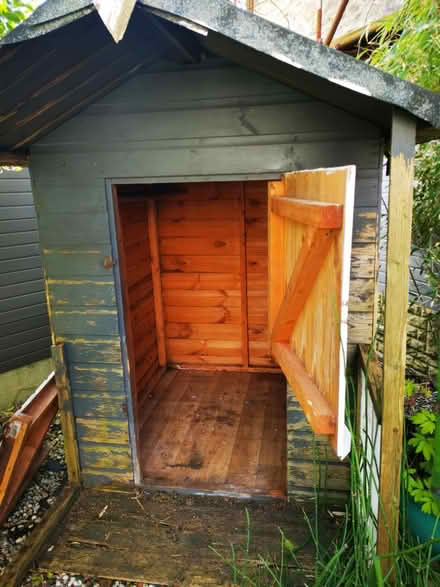 Photo of free Garden Shed/Kennel (Ll545az) #1