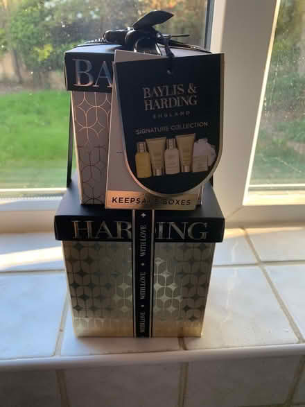 Photo of free Baylis & Harding gift set (Calne SN11) #1