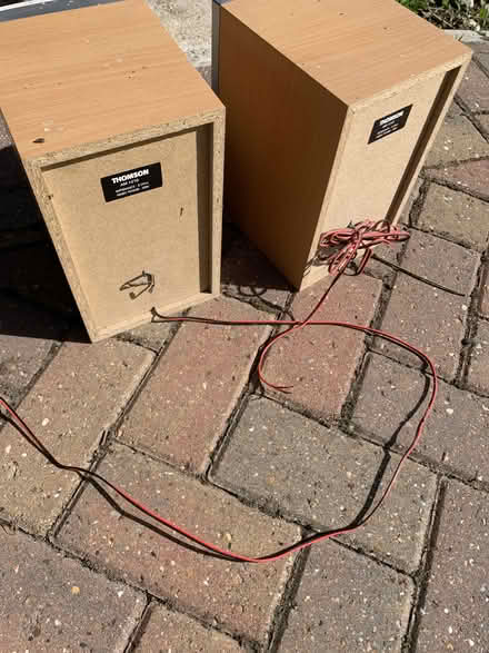 Photo of free Speakers (hp22 4ez) #1