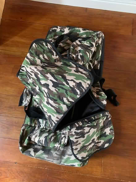 Photo of free Large khaki hold-all on wheels (Calne SN11) #1