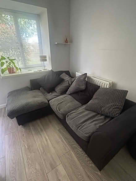 Photo of free L shaped sofa (rh107fn crawley) #3