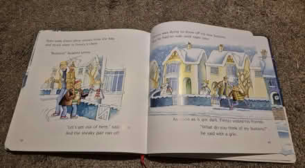 Photo of free Usborne Book of Christmas Stories (Handforth SK9) #2