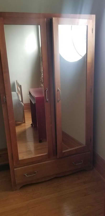Photo of free Wardrobe w mirror (Annex) #1