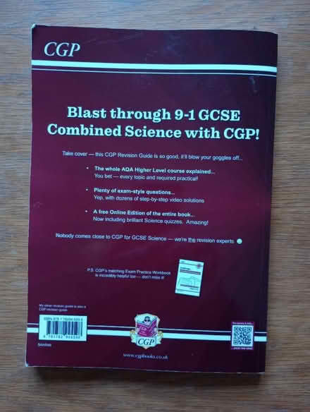 Photo of free GCSE Combined Science Revision Guide (Kingsway BA2) #2