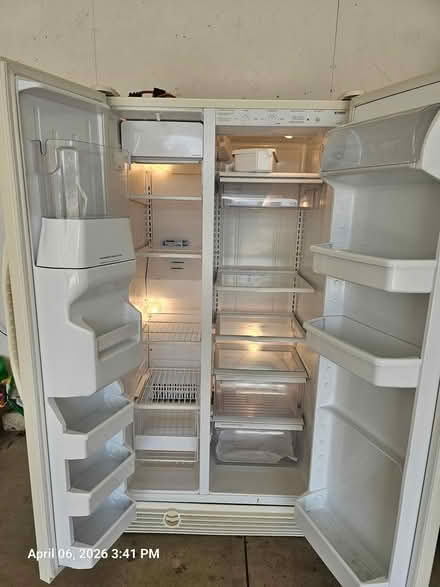 Photo of free Refrigerator freezer (Francisco Rd and Bohne Rd) #2