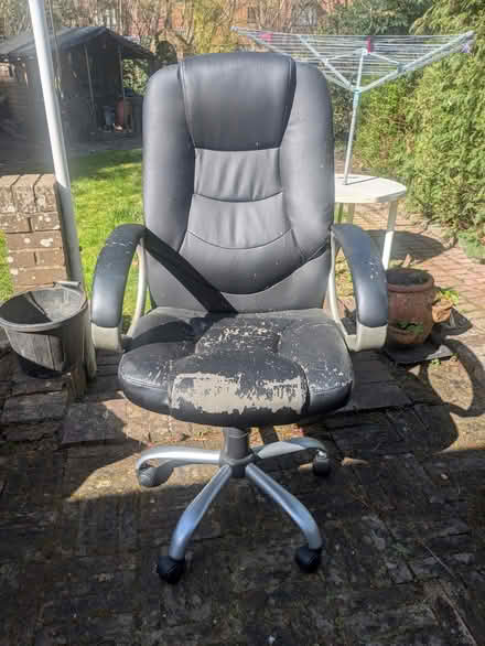 Photo of free Very comfy office chair (Horsham Park) #1